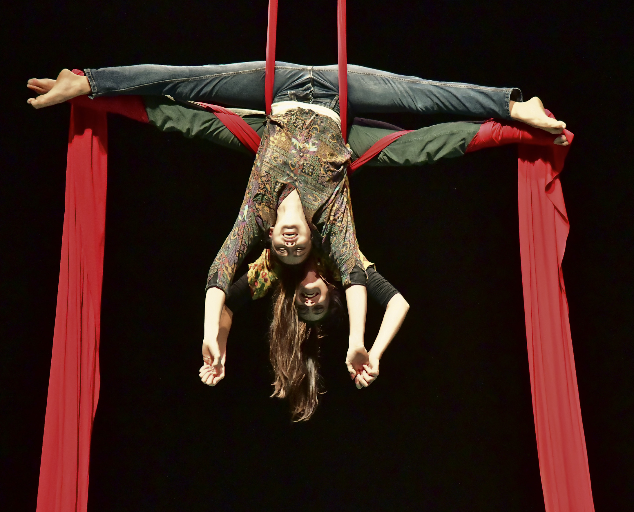 PERIMETRI, Circo in Pillole diretto da Roberto Magro